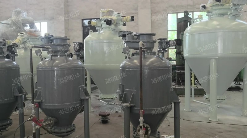 Mobile powder conveying pump