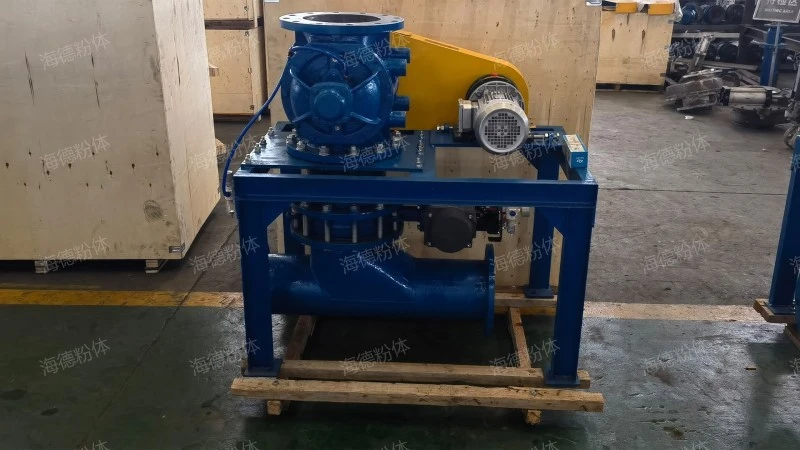 Cyclone rotary discharger