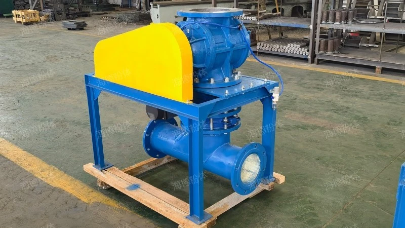 Cast steel unloader
