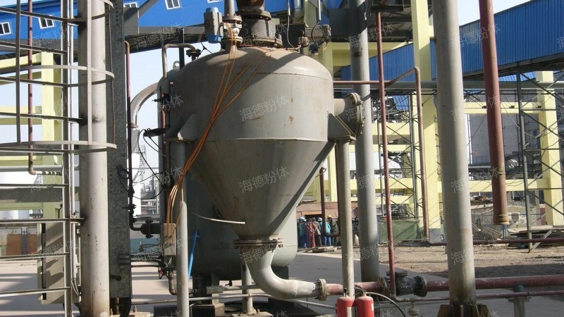 Ton package unloading and conveying system