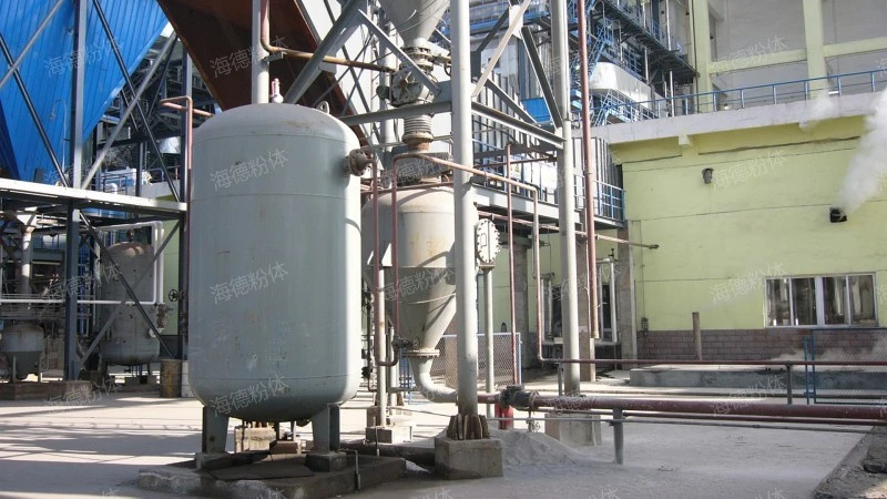 Automatic loading and unloading pneumatic conveying