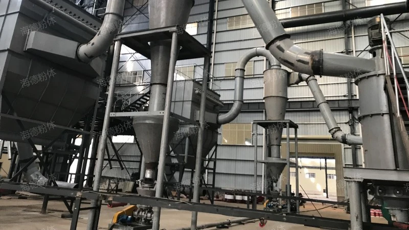 Powder metering vacuum pneumatic conveying equipment