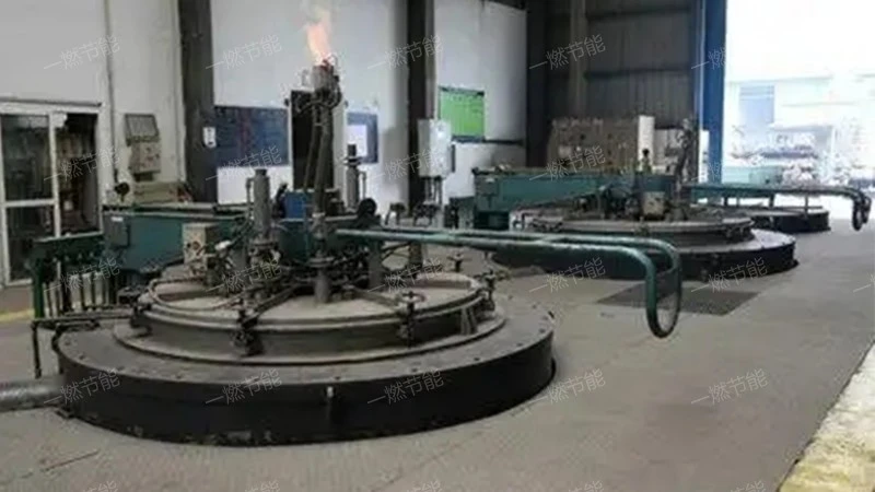 Pit type heat treatment annealing furnace