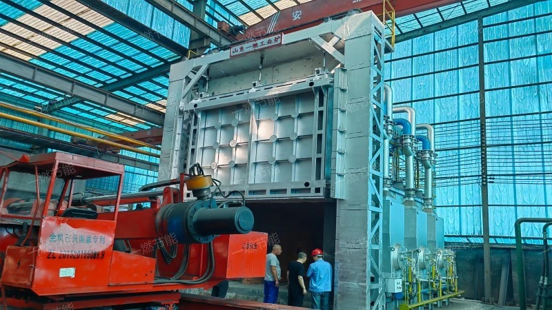 Automatic temperature control tube type roasting furnace
